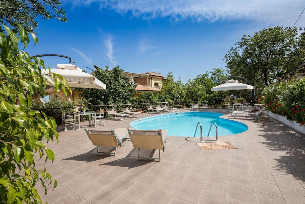 Hotel Cannamele Resort Parghelia Eksteriør billede